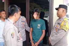 Dicabuli Ayah Tiri,...
