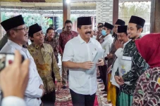Kunjungan ke Bangkalan,...