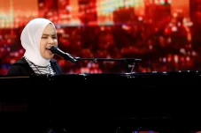 5 Artis Indonesia yang...