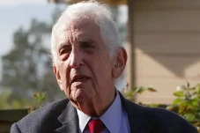 Daniel Ellsberg Pengungkap...