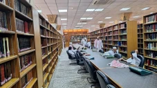 Melihat Perpustakaan...