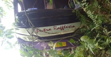 Bus Putra Raflesia Masuk...