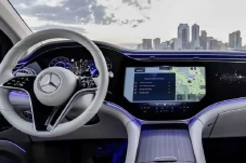Mercedes Sematkan ChatGPT,...