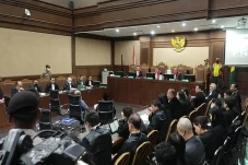 Jaksa KPK Dakwa Lukas...