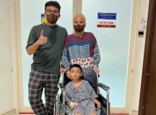 Anak Tya Ariestya Dilarikan...