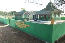 Keanehan Masjid Tiban...