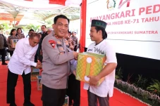 Sambut Hari Bhayangkara,...