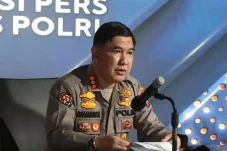 Polri Masih Kejar 5...