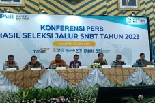 500 Ribu Lebih Pendaftar...