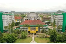 Universitas Jember Buka...