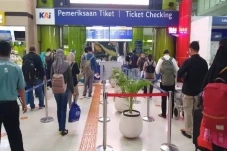Canggih! Sekarang Boarding...