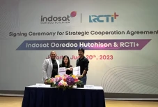 Kolaborasi dengan Indosat,...