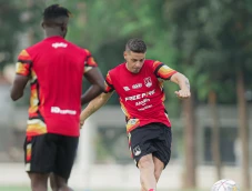 Persis Solo Usung Misi...