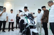 Ketum PBNU KH Yahya...