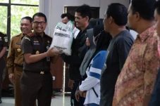 57 Ton Beras Sitaan...