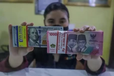 Rupiah Perkasa Lawan...