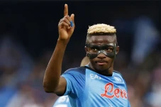 PSG Kipasi Bintang Napoli...