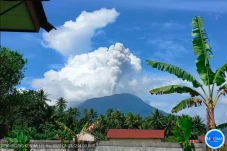Gunung Ibu di Halmahera...