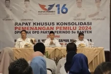 TGB Zainul Majdi Hadiri...