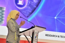 Komersialisasi Hasil...