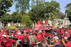Puncak Peringatan Bulan...