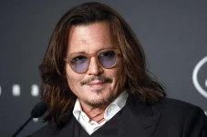 10 Artis Hollywood Ini...