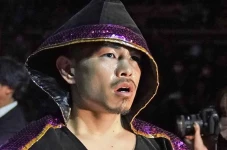 Kazuto Ioka Kalahkan...