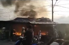 Jadi Korban Kebakaran,...
