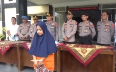 Modus Pelayan Hotel,...