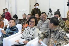 APBN Bukukan Surplus...