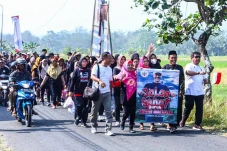 Ribuan Warga Ungaran...