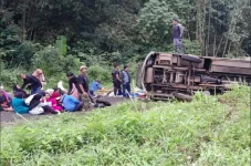 Bus Rombongan Emak-emak...
