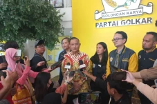 Wakil Ketua DPR Sebut...