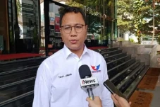 Tama S Langkun Minta...