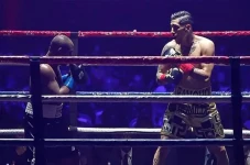 Monster KO Fernando...