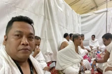 Dari Makkah, Ketum Pagar...