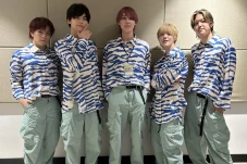Boyband Jepang Pari-Pari...