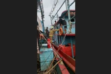 Kapal Penangkap Cumi...
