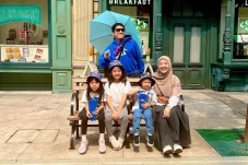 Desta Liburan Bareng...