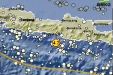 3 Gempa Susulan Guncang...