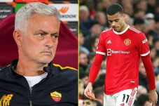 Ketika Mourinho Main...