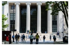 15 Universitas Terbaik...