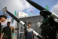 Pertama Kalinya, Hamas...