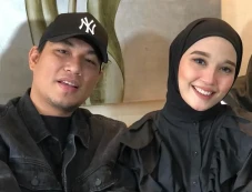 Dikaruniai Anak Ketiga,...