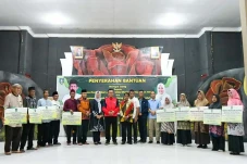Semringah, 281 Guru...