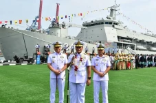 Kapal Perang Eks Jerman...