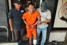 Garang Peras Perusahaan,...