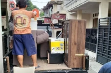 Takut Dijarah, Perabotan...