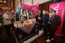 Masuk ke Industri Besar,...