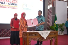 Pemkab Banyuasin Target...
